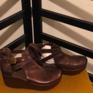 Yellow Box Shoes. Never worn!